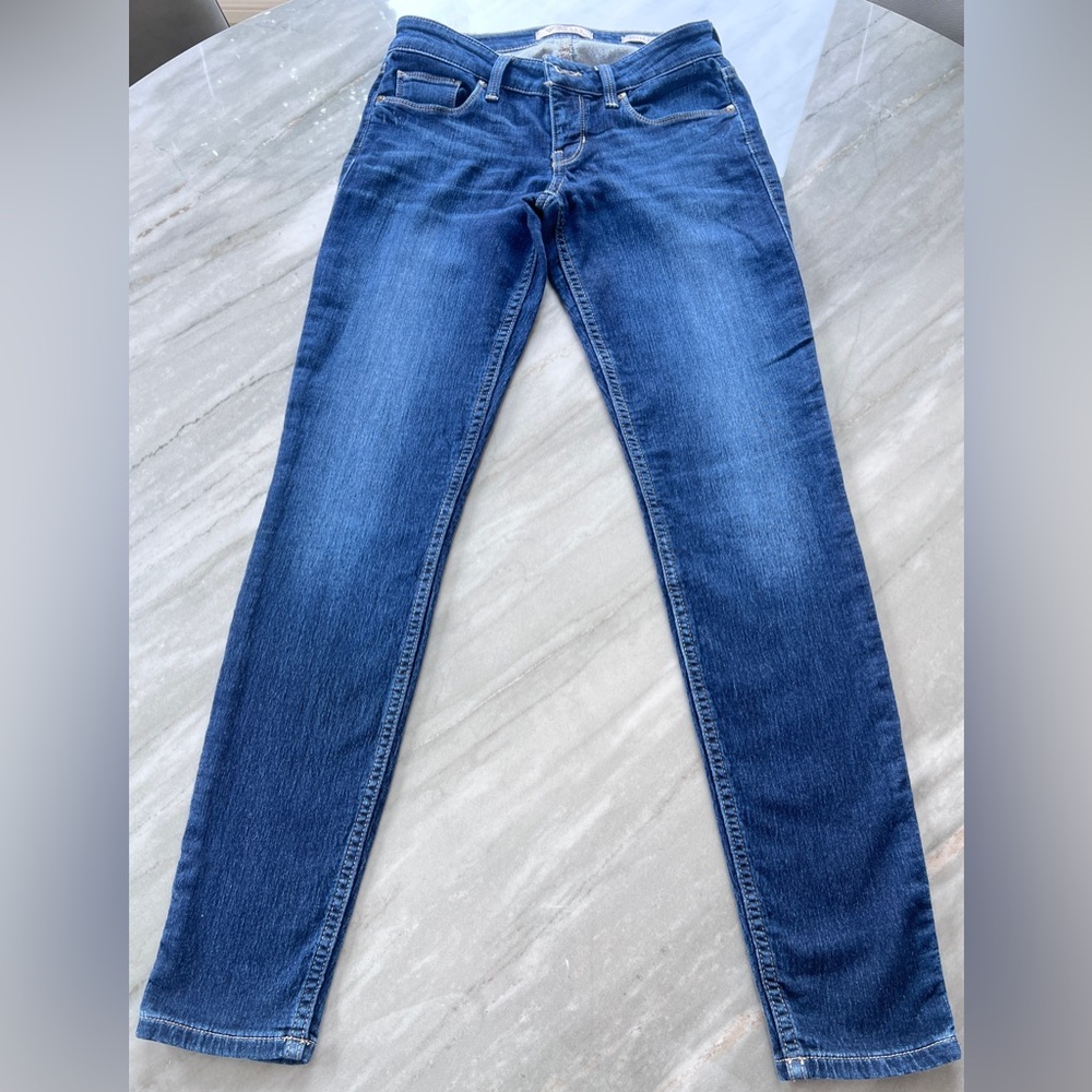Guess Women's Skinny Jeans in Deep Blue